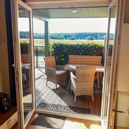 Kleines Ferienhaus Am Feldrand マルヒョー エクステリア 写真